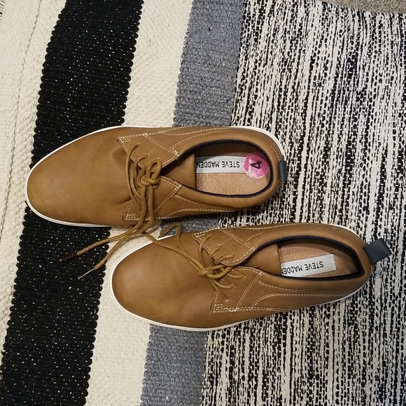 Steve Madden  dress sneakers - Picture 1 of 4